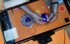 온누리장난감도서관은 전문놀이프로그램 온택트 수업 중사진